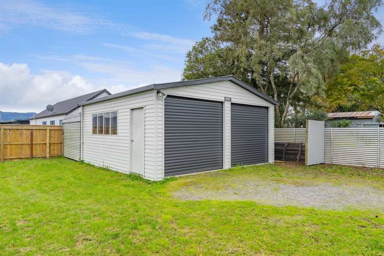 382 High Street South Carterton_15