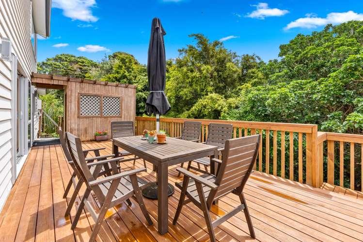 126-128 Lax Crescent Leigh_47