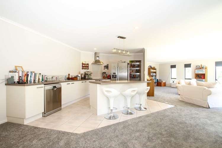 284 West Coast Road Makarau_11