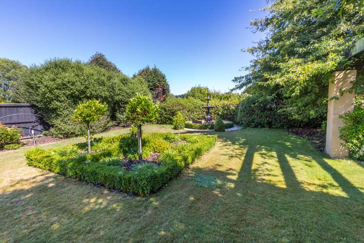 6 Leabridge Mews Harewood_27