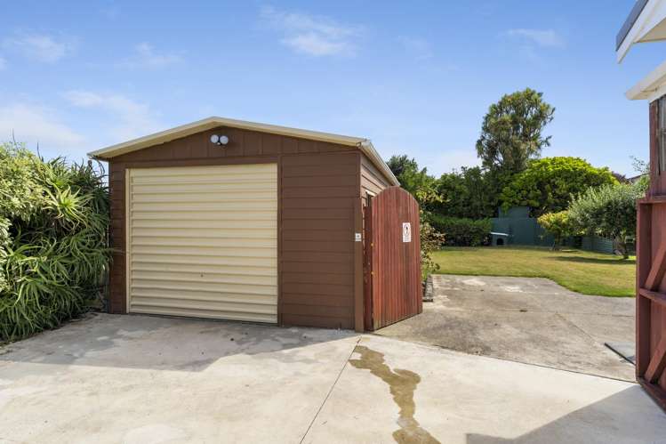 28 Kiharoa Street Otaki Beach_17