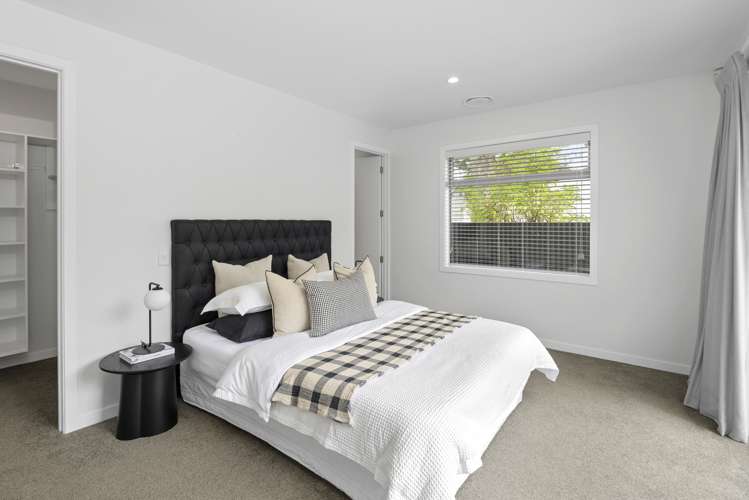 585 Madras Street Saint Albans_12