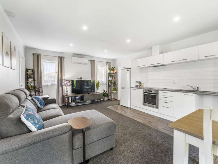 8 Church Street Tuakau_2