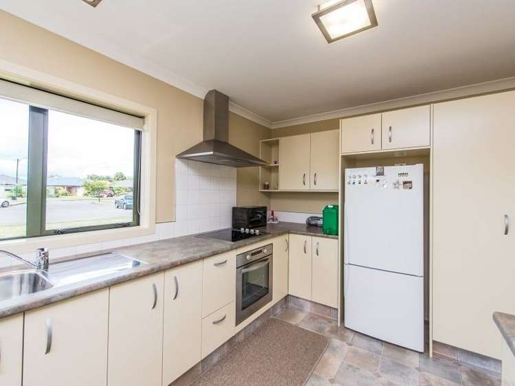 27 Gilligan Close College Estate_2