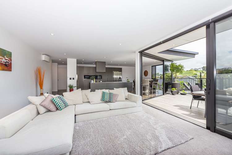 15 Laly Haddon Place Matakana_9