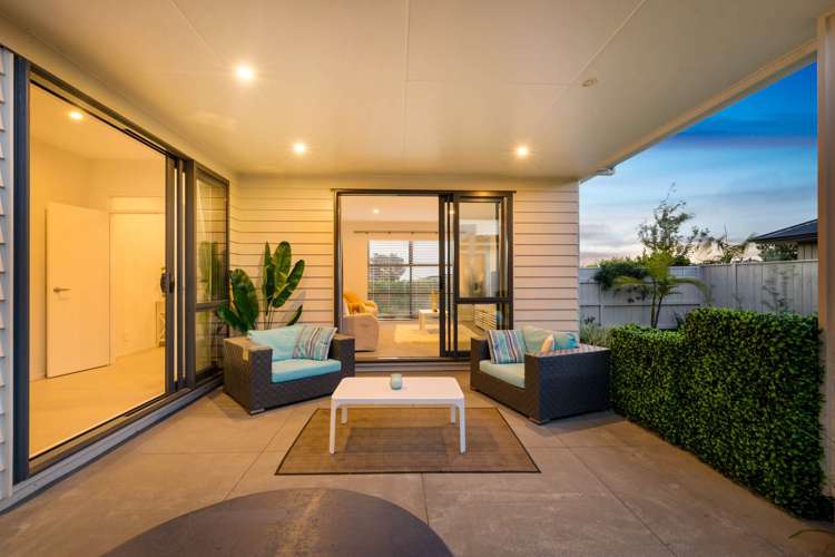 5 Karo Road Beachlands_24