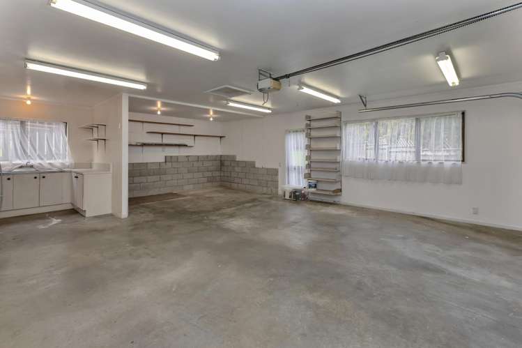 25 Raumati Crescent Onerahi_13