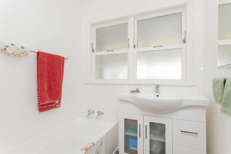 1033 Aberdeen Road Te Hapara_21