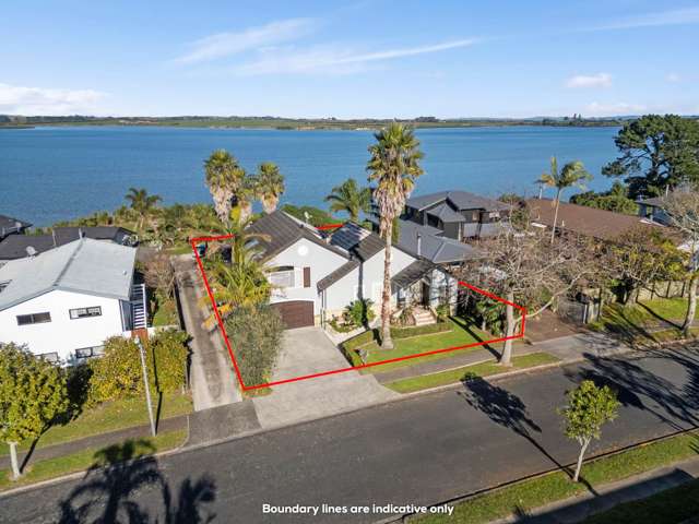 Multi-Generational Paradise on the Waterfront!