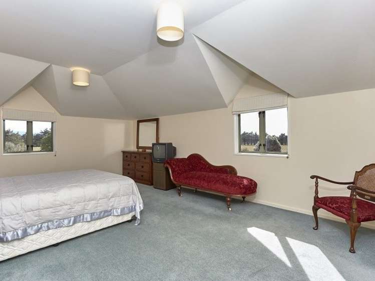 2730 South Eyre Road West Eyreton_14