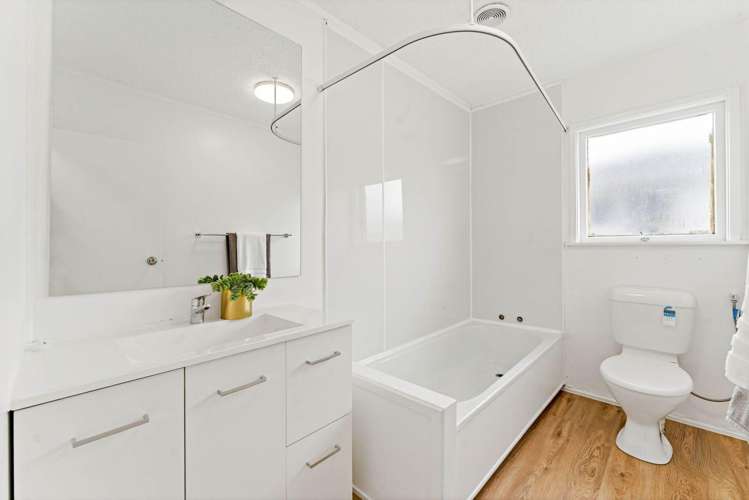 1/6 Atkinson Avenue 10057_8