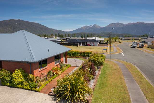 38 Cunaris Way Te Anau_4