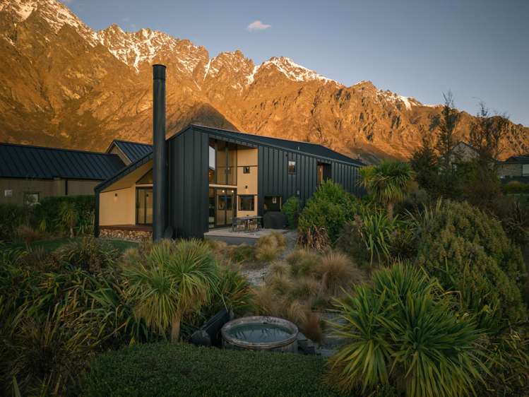 14 Caithness Court Jacks Point_26