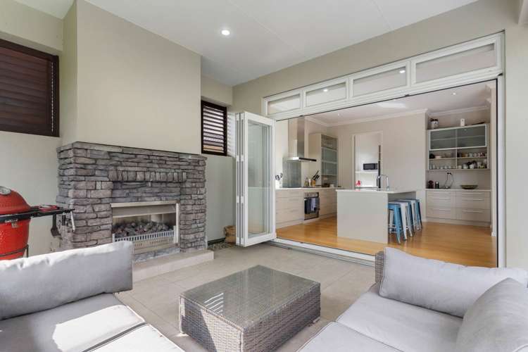 14 Armstrong Farm Drive East Tamaki Heights_15