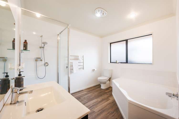 17 Daniel Place Kelvin Grove_24