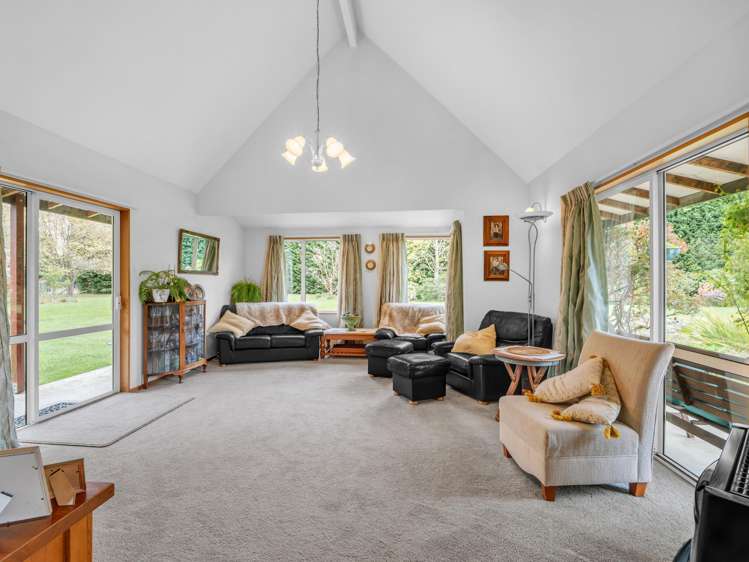 87 Halkett Road West Melton_12