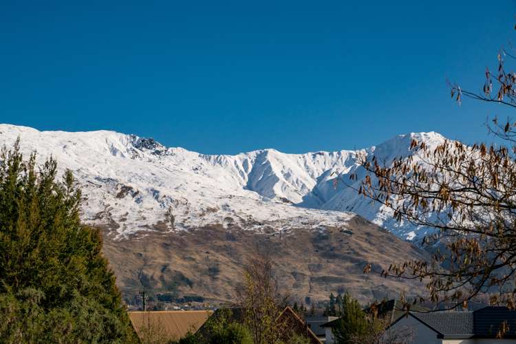 22 Tenby Street Wanaka_1