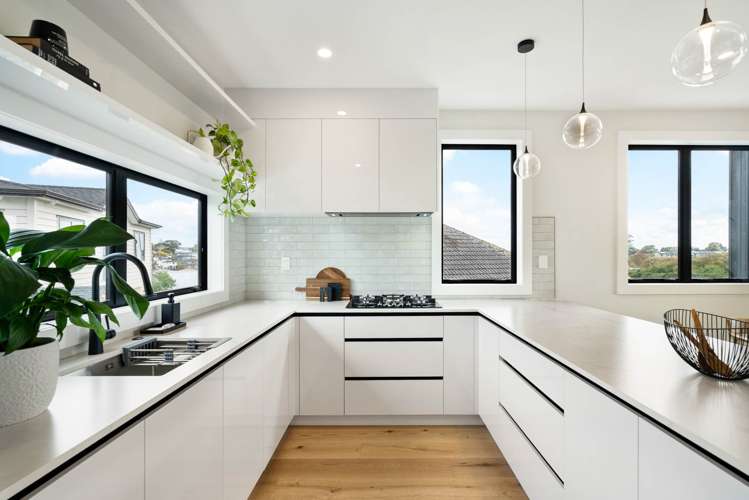 3/2 Valonia Street Mt Roskill_18