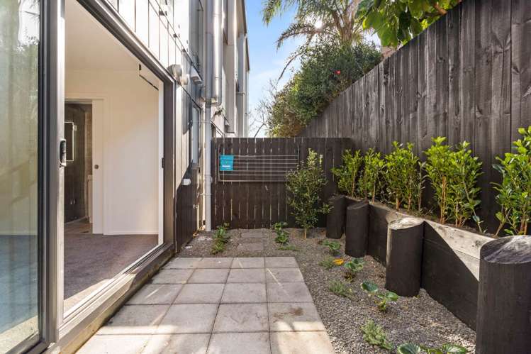 5/16 Williamson Avenue Belmont_14