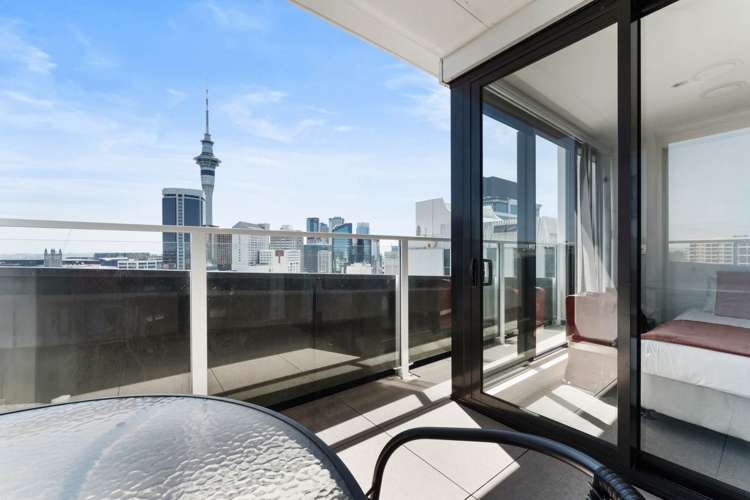 1510/8 Airedale Street City Centre_9