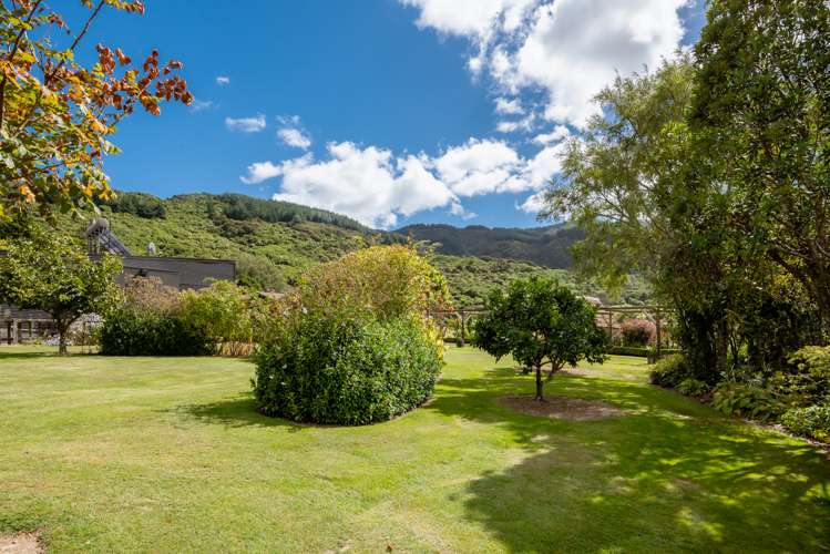 355 Anakiwa Road Anakiwa and Surrounds_12