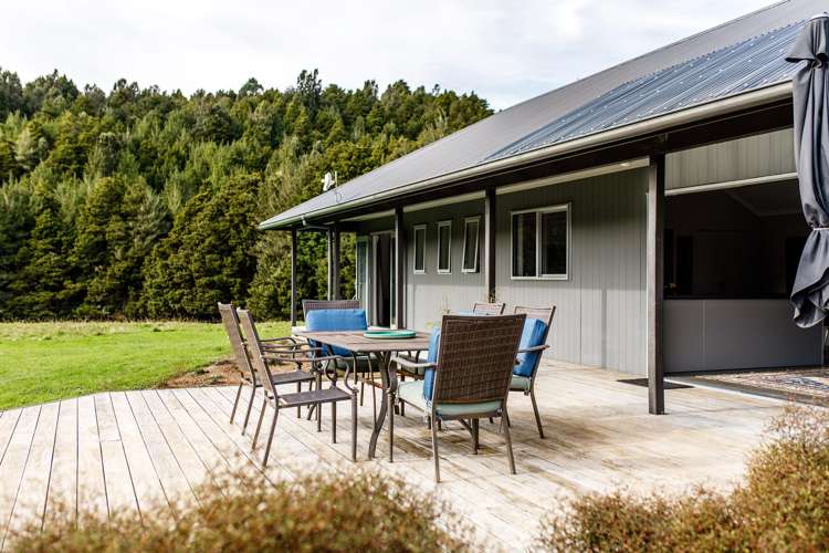 693A Stanley Road Wainui_10