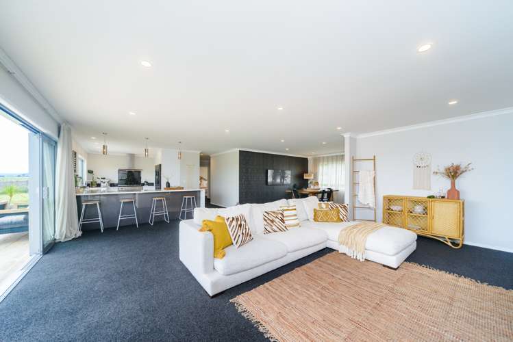 15 Highland View Drive Tokomaru_5