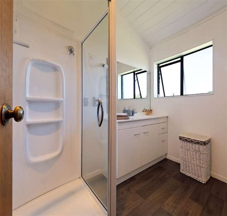 6/153a Te Atatu Road Te Atatu South_14