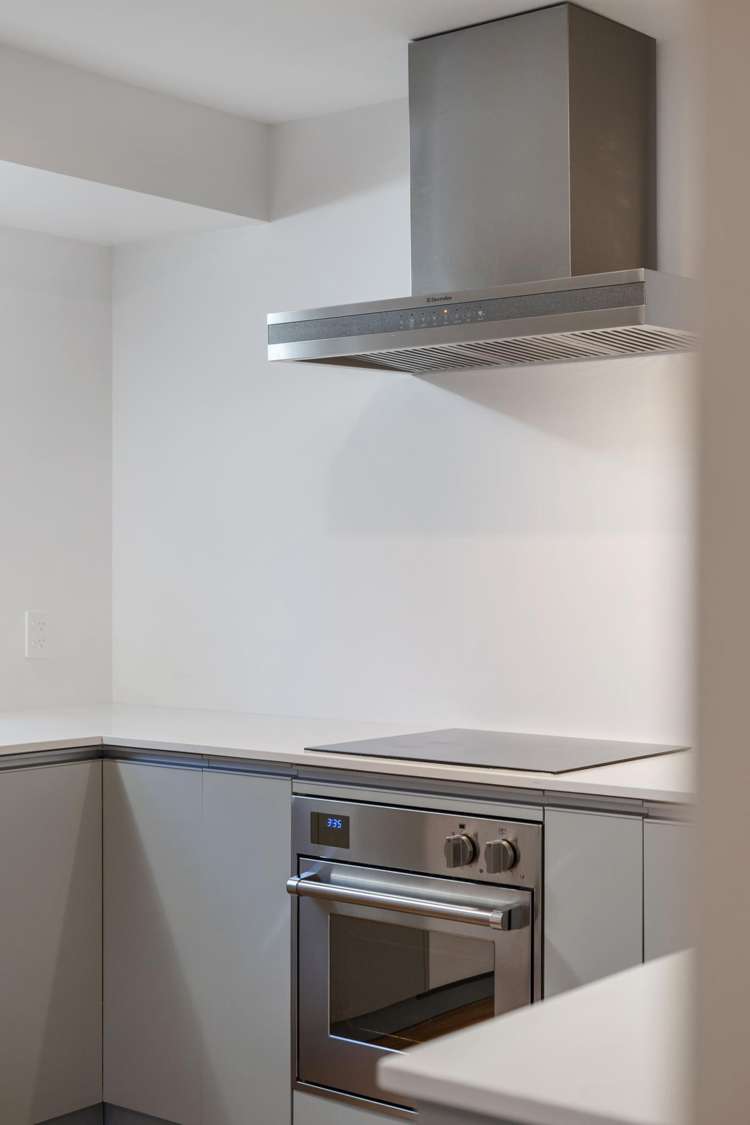 2/75 Langana Avenue Browns Bay_6