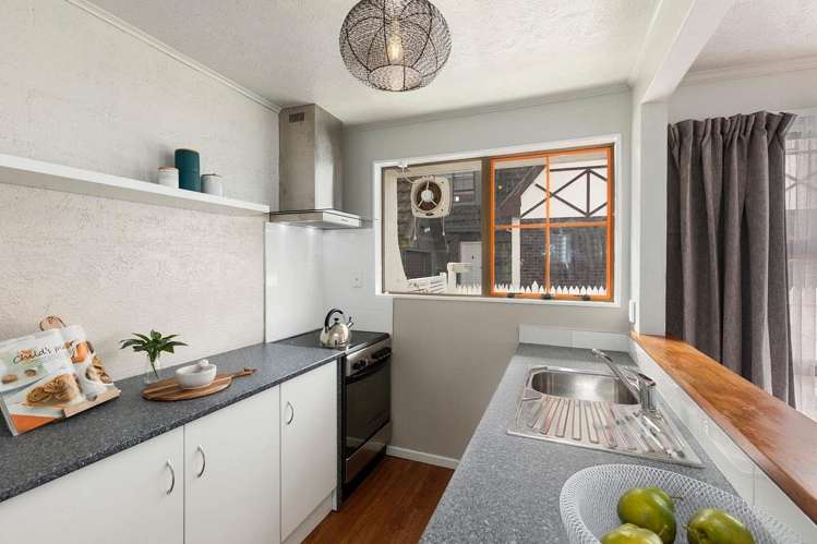 3/815 High Street Boulcott_5