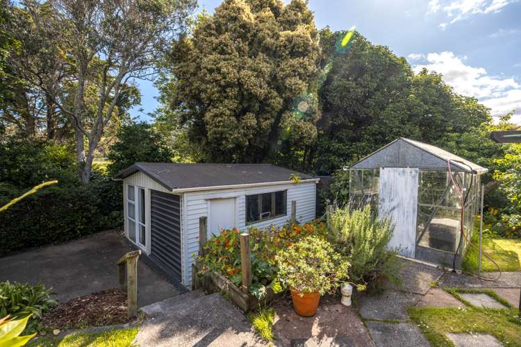 43 Tahatai Road Oneroa_30