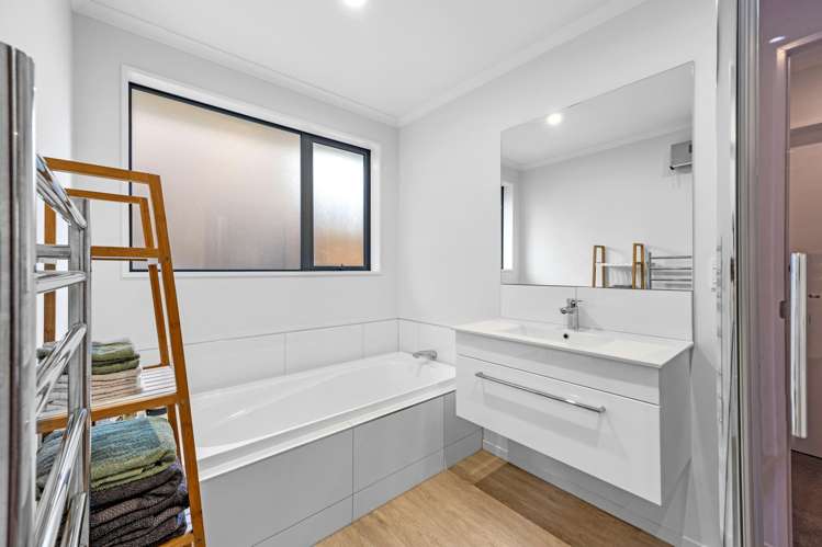 30 Sholto Duncan Crescent Halswell_11