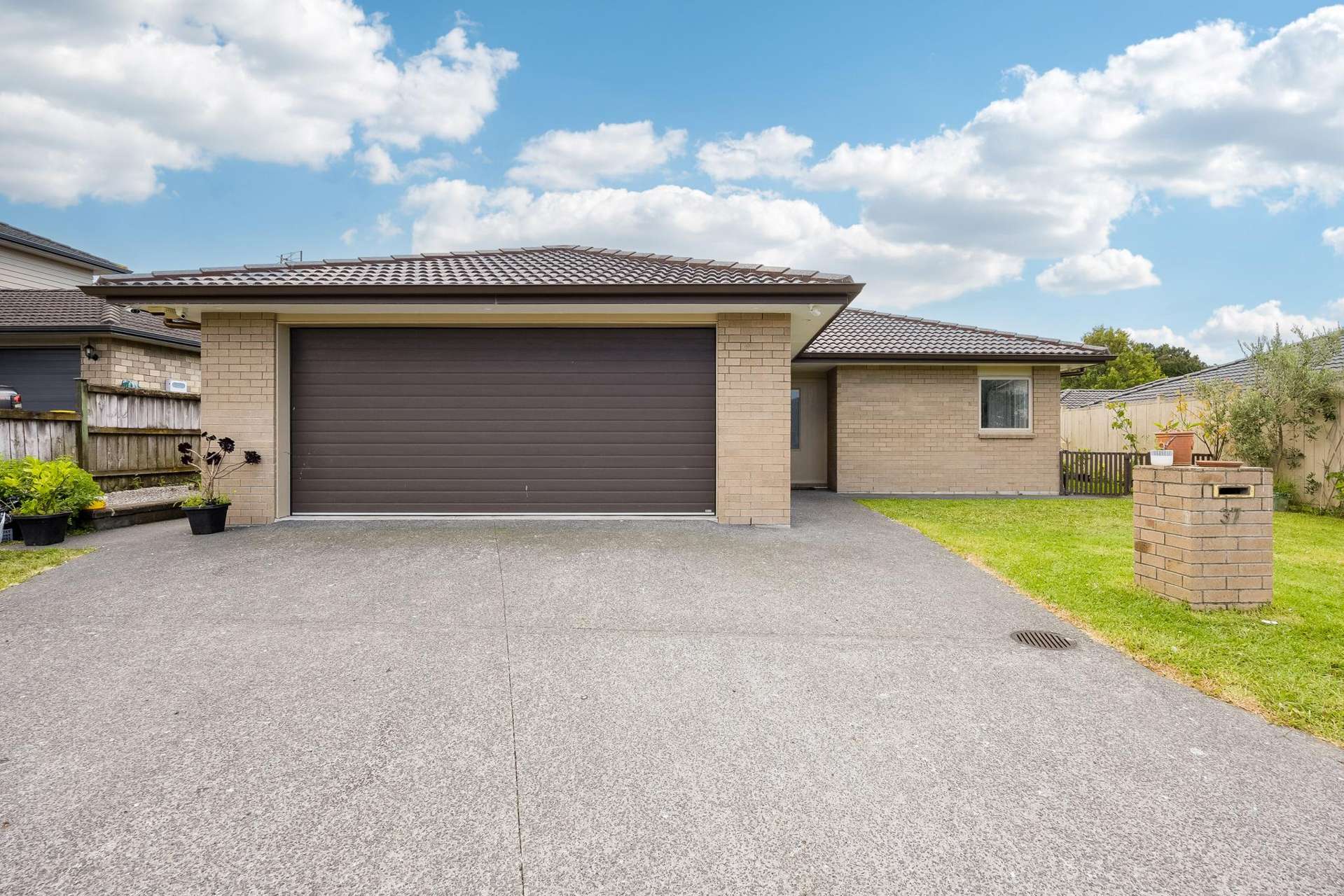 37 Riverglade Parkway Te Atatu South_0