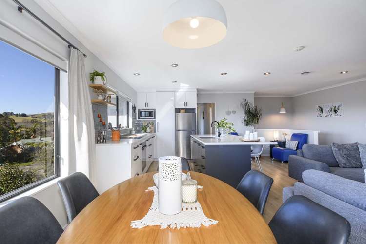 30 Waipuna Grove Welcome Bay_5