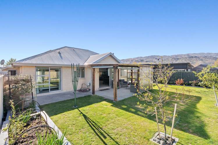 5 Missy Crescent Mount Pisa_1