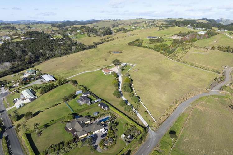 54 Morey Road Cable Bay_14