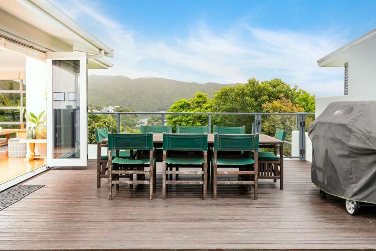 7 Caughley Grove Karori_12