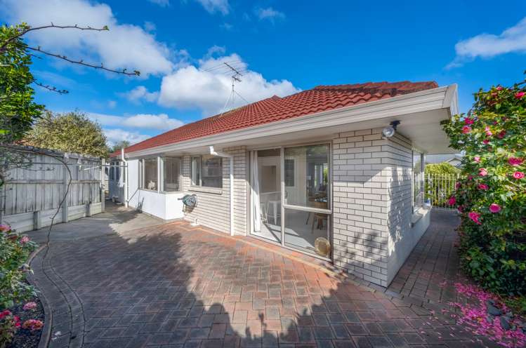 1/16 Keswick Close Northpark_12