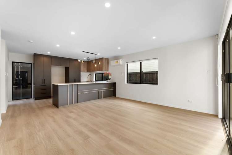 8C Neptune Avenue_0