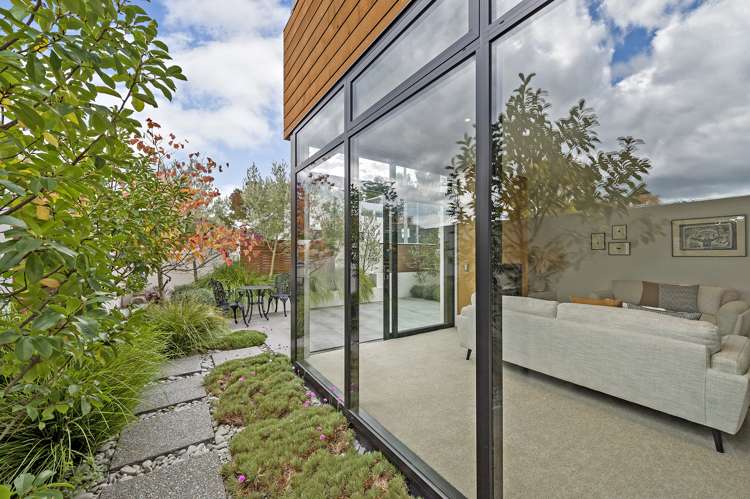 98 Merivale Lane Merivale_25