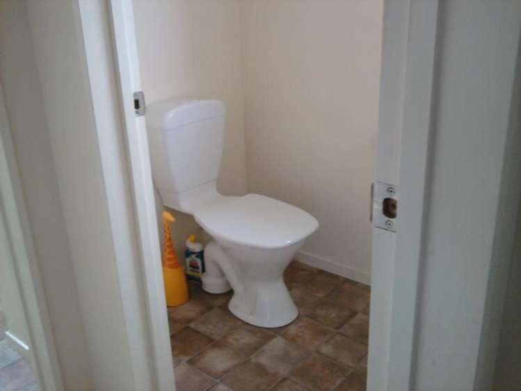 2/100 Parkers Road Tahunanui_4