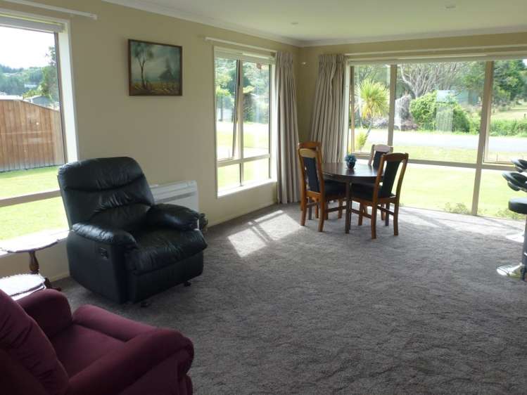 140 Coulson Road Paroa_18