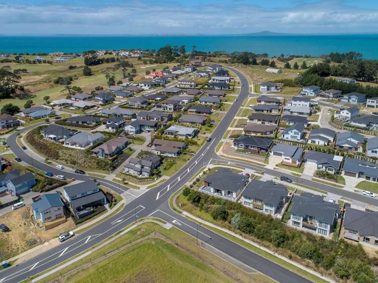 81 Pinecrest Drive Gulf Harbour_26