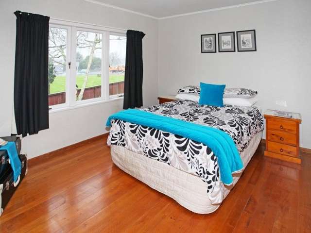 2/1 Great South Road Manurewa_2