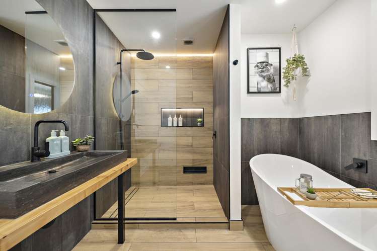 44B Crosland Road South Head_40