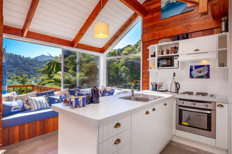 1777 Kenepuru Road Kenepuru Sound_5