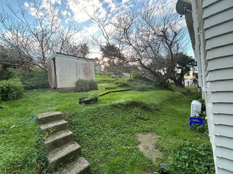 67 Tremewan Street 11538_16