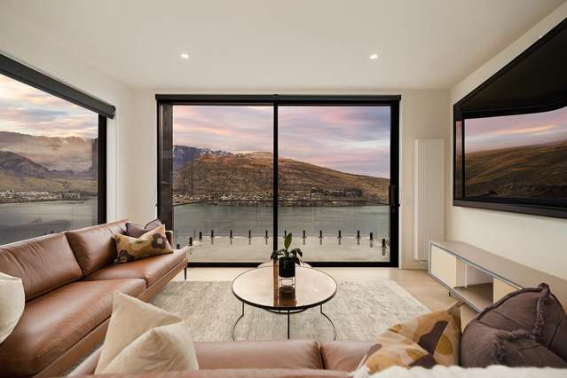 Views, Position & Proven Queenstown Quality