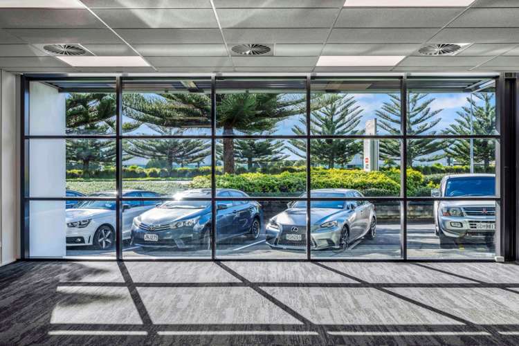 Unit C/38 Highbrook Drive East Tamaki_6