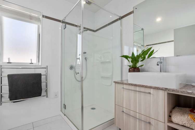 27 Tauoma Crescent Stonefields_16